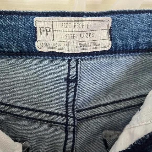 2/$15 Free People Womens Skinny Jeans Pants size W30S CutOut Distressed Denim - Picture 5 of 16
